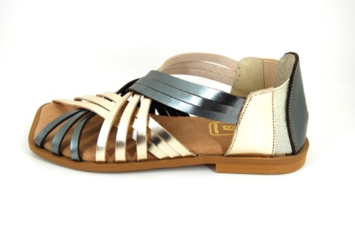 Flat Sandals with quare nose - gold, platinum