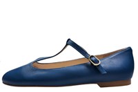 Ballerina with round toe and T-strap -Azure blue leather