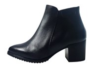 Half high boots - black leather in large sizes