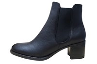 Sturdy short  boots  - black in large sizes