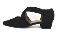 Cross strap pumps low heel - black in large sizes