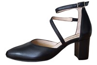 Stylish pumps -black leather in small sizes