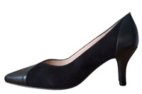 Elegant pump with leather and suede combination -black in small sizes