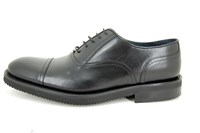 Light weight men shoes in small sizes