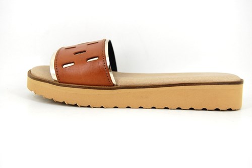 Womens leather slippers - natural gold