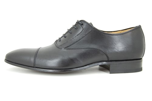 Neat black men shoe | Small Size 