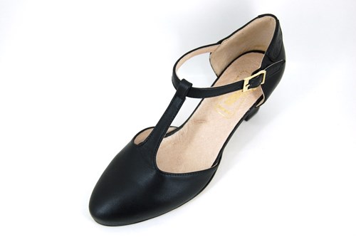 Black leather T-strap shoes | Large Size | Pumps | Stravers Shoes