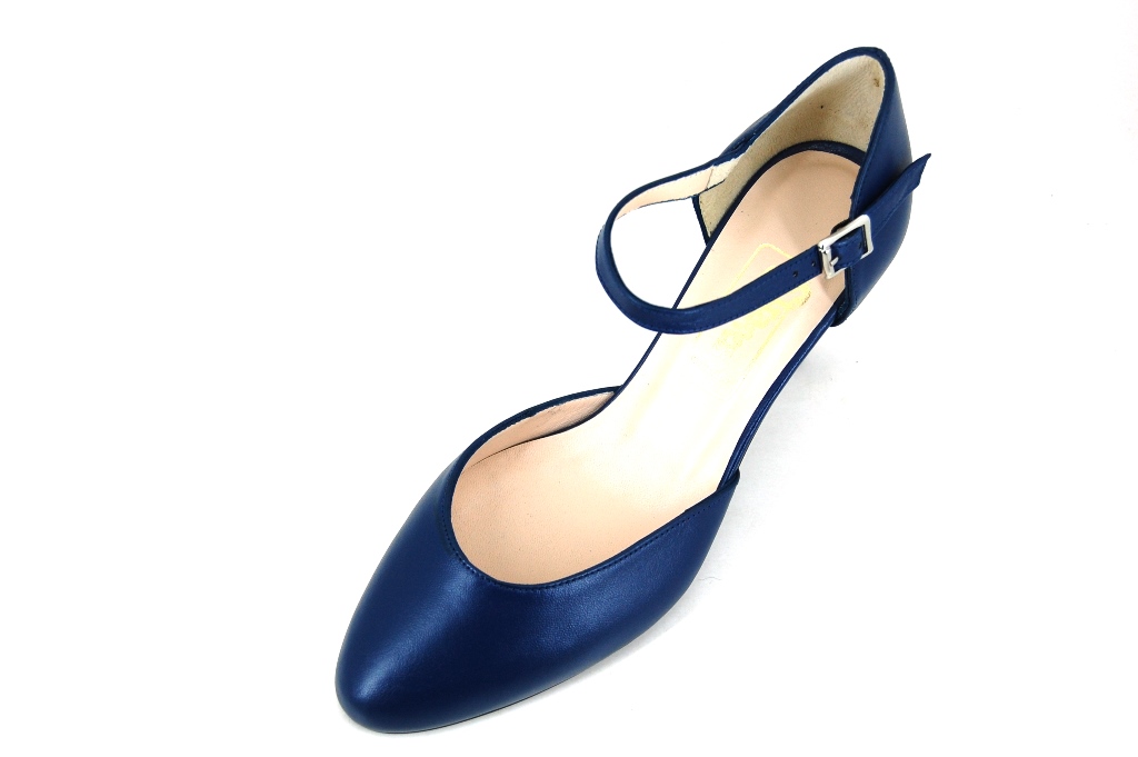 Salm s fashion colored pumps