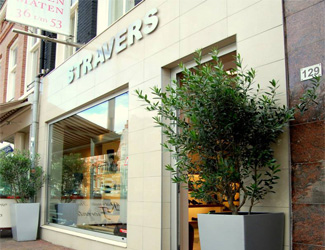 Straver Shoe store